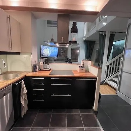 Avara Golfaiheinen Loft Huoneisto 70m2, 2.kerrosta 탐페레