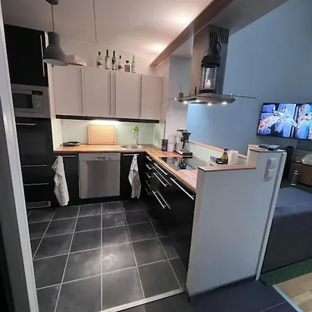 Avara Golfaiheinen Loft Huoneisto 70m2, 2.kerrosta 아파트