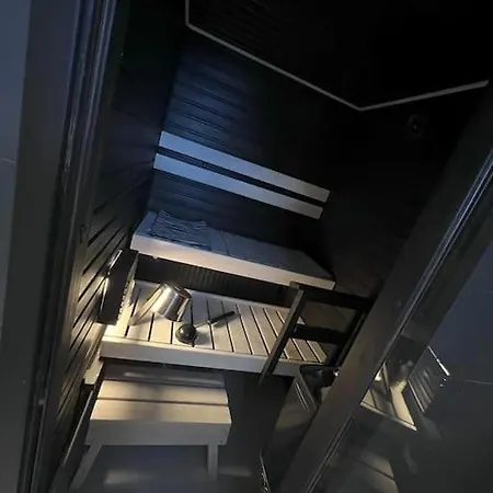 Avara Golfaiheinen Loft Huoneisto 70m2, 2.kerrosta * 탐페레