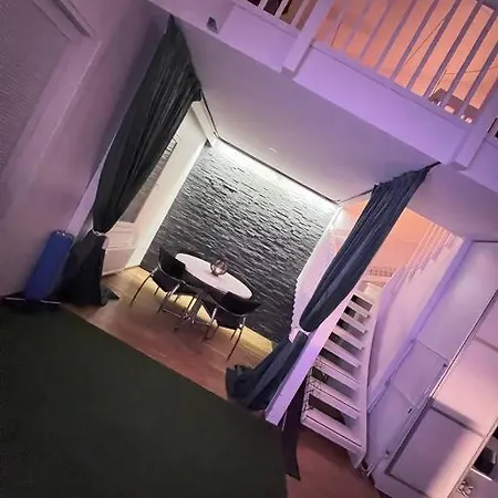 아파트 Avara Golfaiheinen Loft Huoneisto 70m2, 2.kerrosta